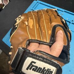 Franklin brand fielding glove