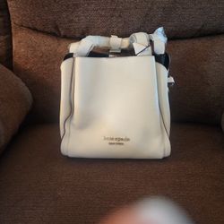 New Small Kate Spade Hand Bag