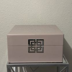 Box Decor