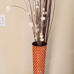 Home Decor: Tall Vase With Flowers 