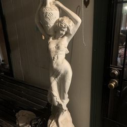 Porcelain/cement Garden Statue