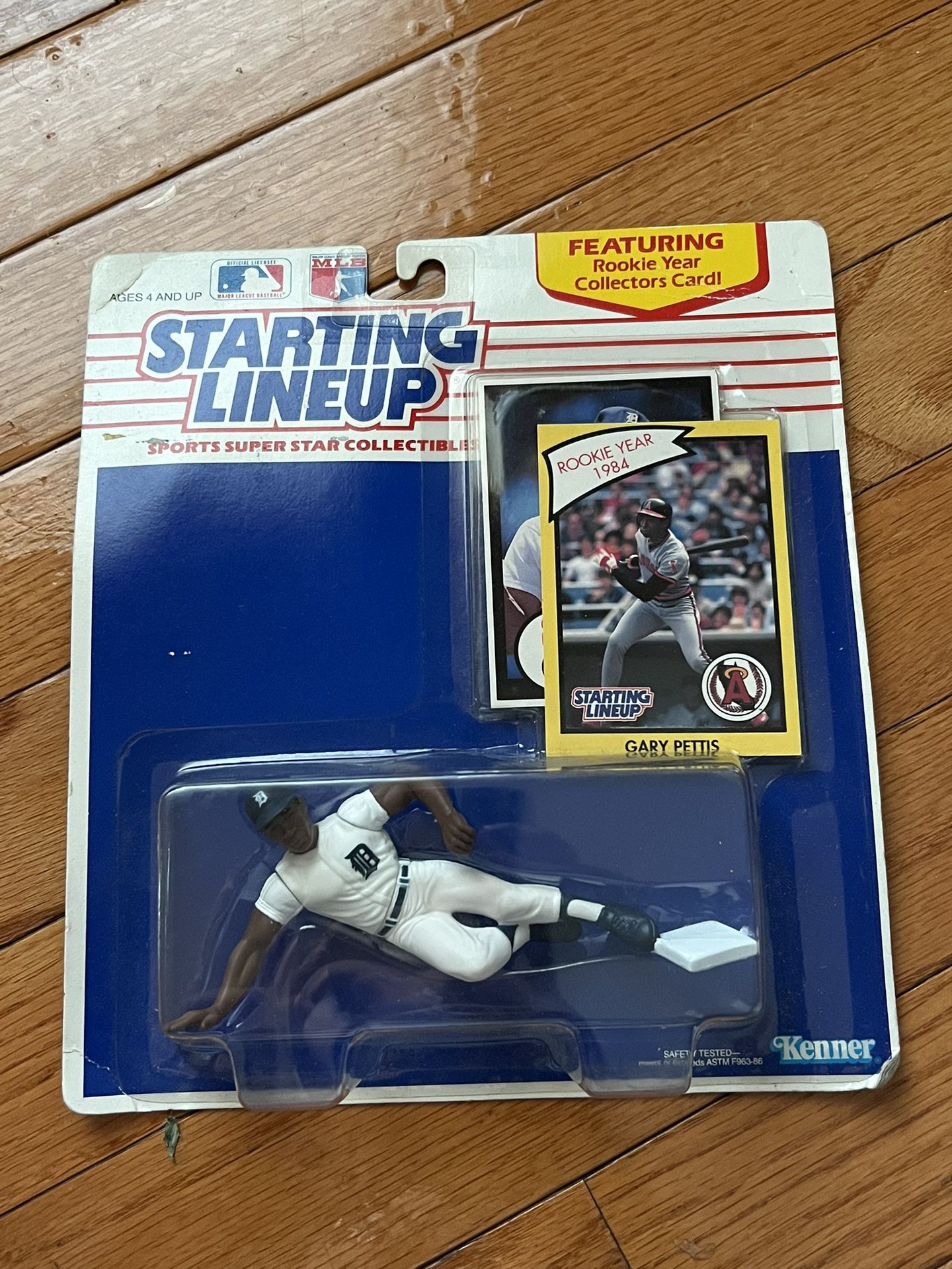 1990  GARY PETTIS Starting Lineup (SLU) Baseball Figure & Card - DETROIT TIGERS