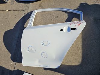 Toyota Corolla left rear door Oem