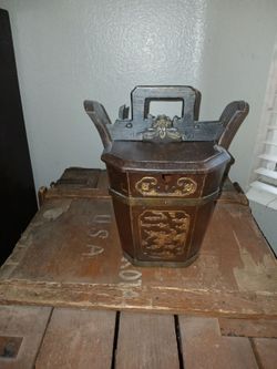 Antique Chinese Hand Carved Ornate Lidded Wedding Box Tea Caddy