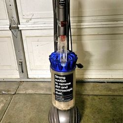 Dyson Vacuum 