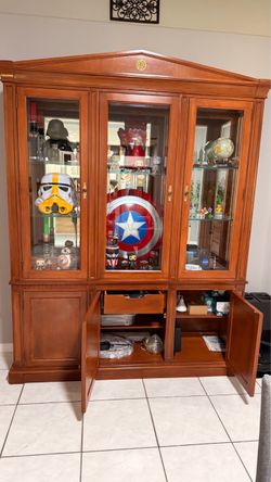 Wood Cabinet (Accesories Not Included)