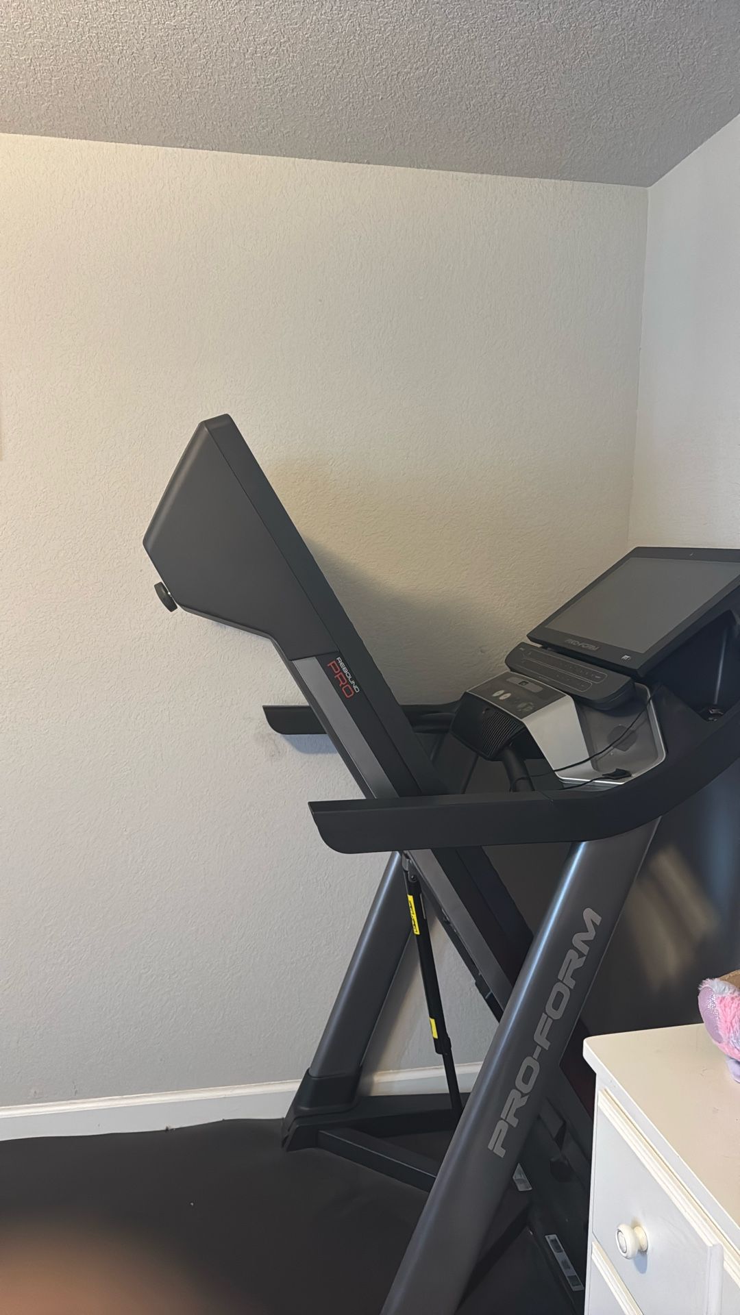 Pro-Form Pro 9000 Treadmill