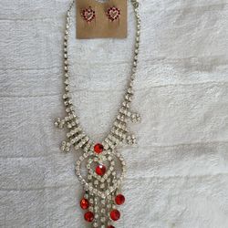 Beautiful Necklace Set $35