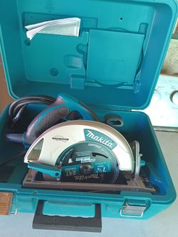 Makita
15 Amp 7-1/4 in. Corded Lightweight Magnesium Circular Saw with LED Light, Dust Blower, 24T Carbide blade, Hard Case