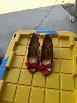 Womans Shoes