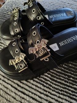 Platform bat sandals