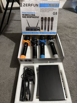 4 Professional Microphones Complete Set Open Box