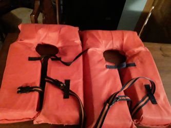 2 kids life jackets