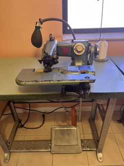 Commercial Blind Stitch Sewing Machine 