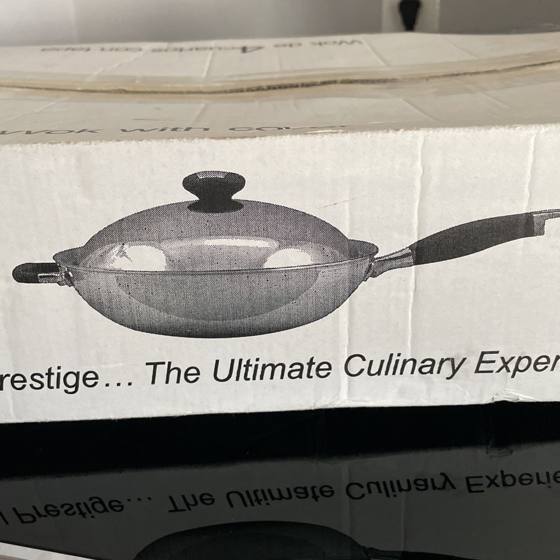 Natural Elements Wok Pan With Lid for Sale in Honolulu, HI - OfferUp