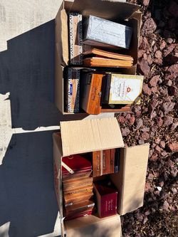 Bundle of cigar boxes lot