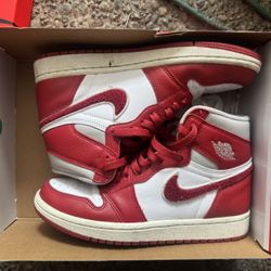 Air Jordan 1 Retro High OG Varsity Red/Chenille