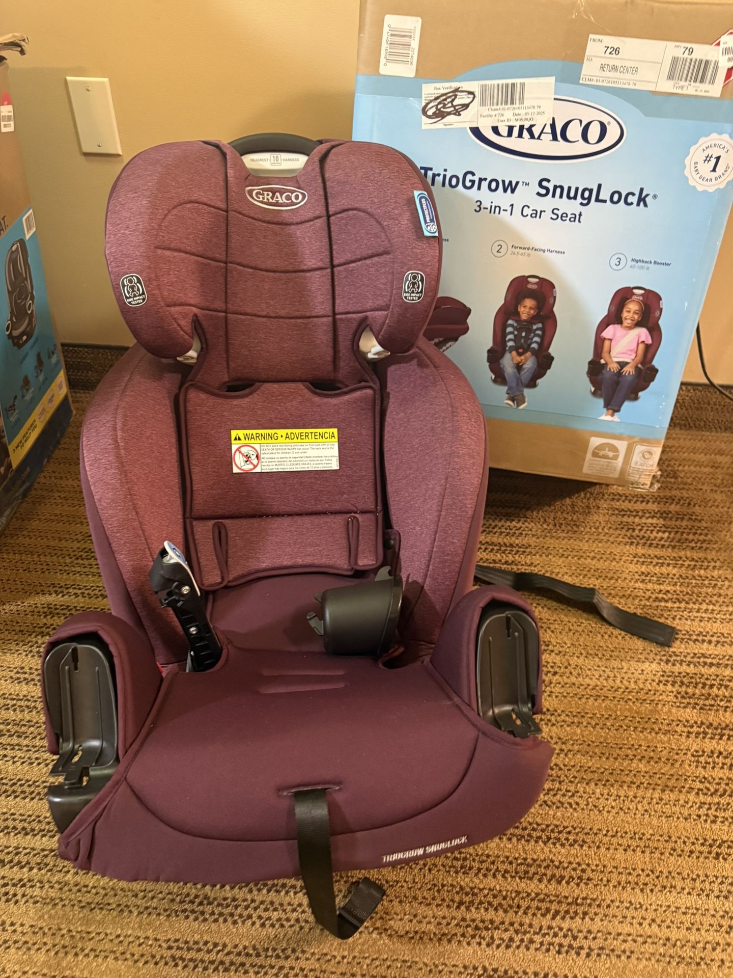 Graco TrioGrow SnugLock 3-in-1 Convertible Car Seat, Aria