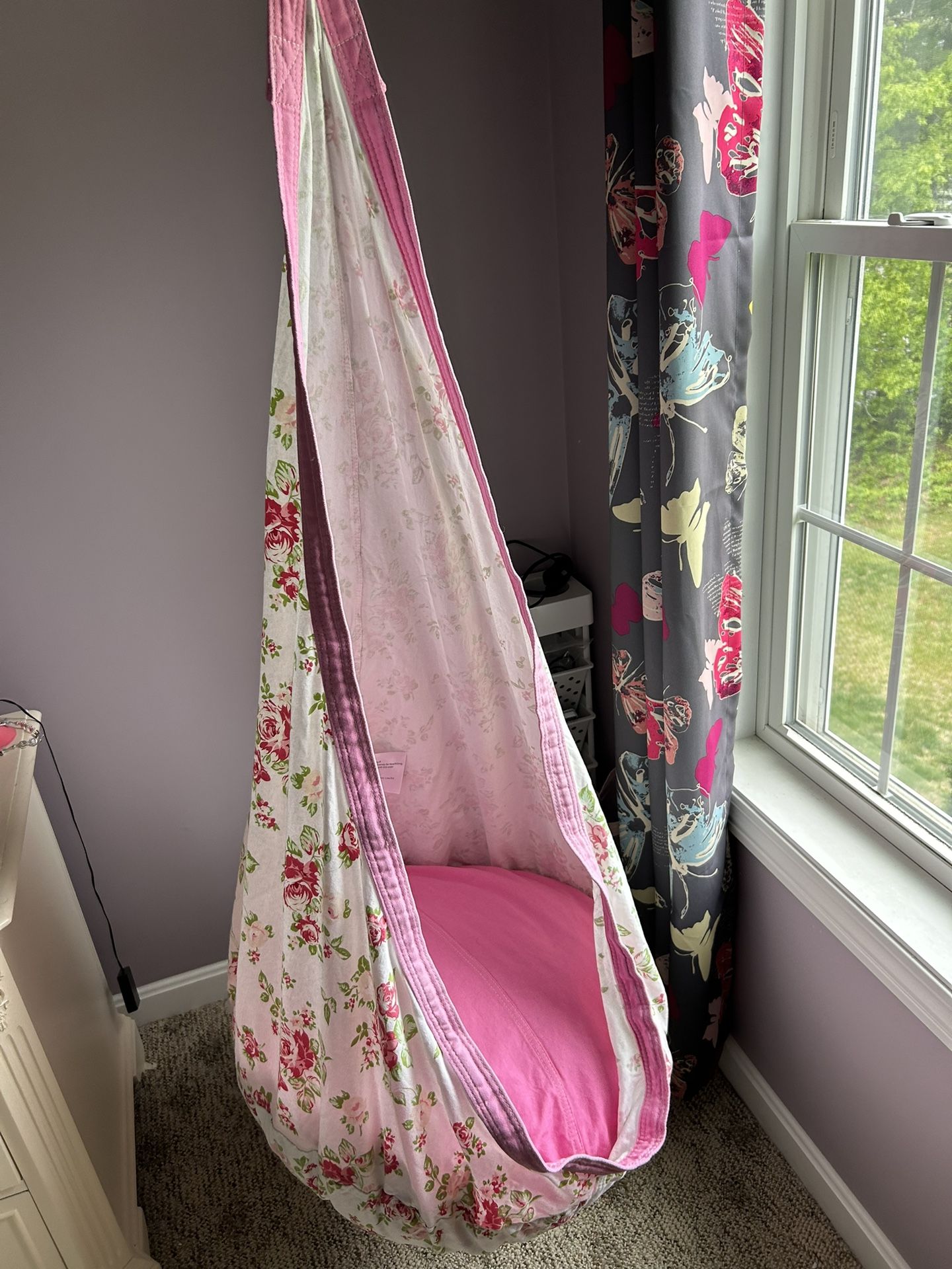 HugglePod Deluxe Floral Canvas Hanging Chair