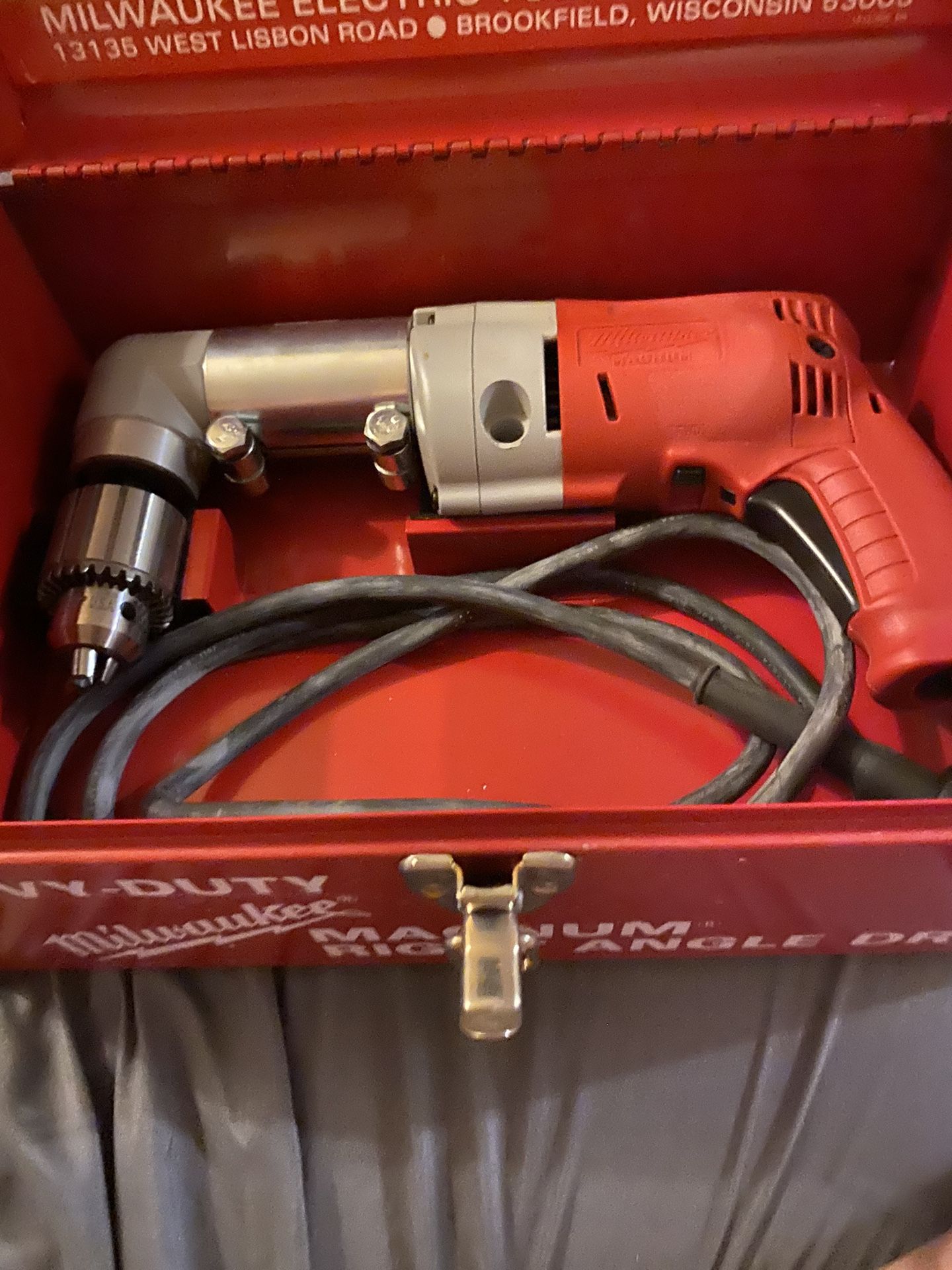 MILWAUKEE HEAVY DUTY RIGHT ANGLE DRILL