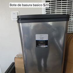 Trash Can 
