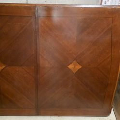 Vintage Cherry Dinning table w/4 new chairs no leaf.