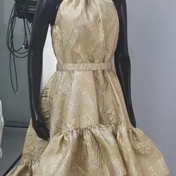 HALTER NECK HIGH LOW FLOWY GOWN(gold)size 4