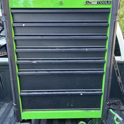 OEMTOOLS Green 7 Drawer Tool Cart