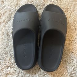 Youngla Slides Black