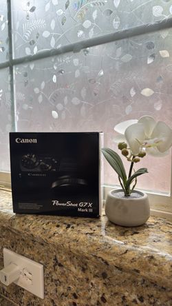 Canon G7X Mark III
