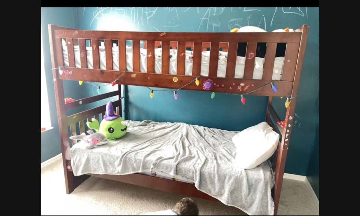 Twin Bunk Bed