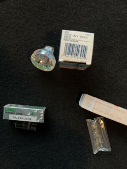 Assorted Halogen new bulbs