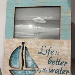 Coastal-Themed Picture Frame – Sailboat Design