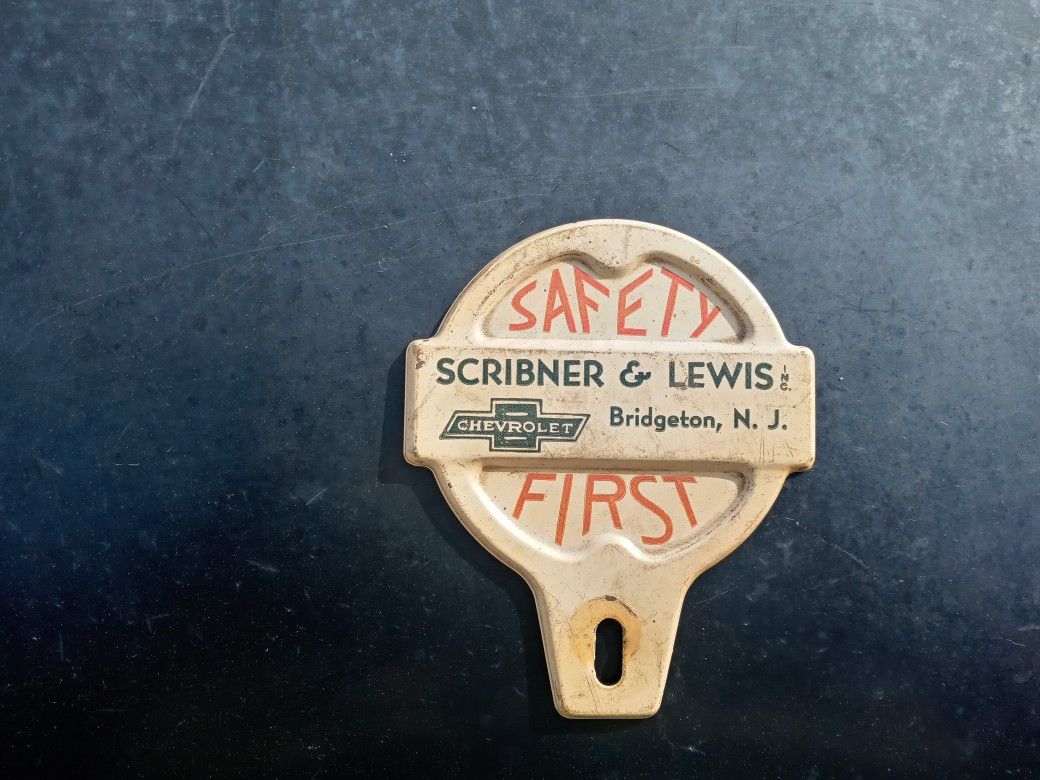 Vintage Chevrolet Dealership License Plate Topper Nice