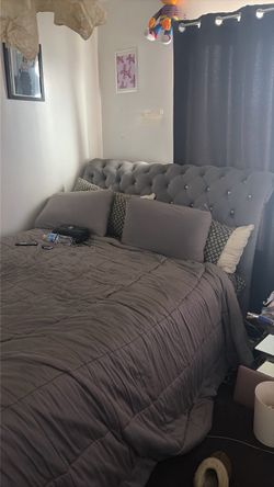 Queen size bed