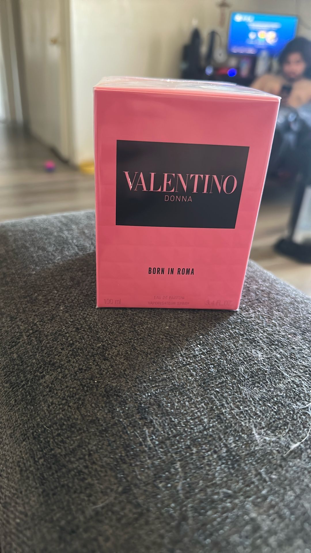DONNA VALENTINO