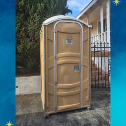 Porta Potties 