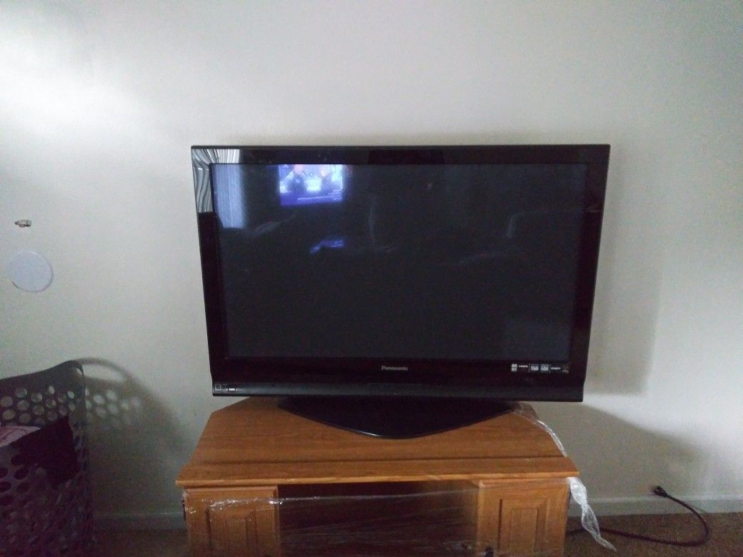 42 inch Panasonic TV