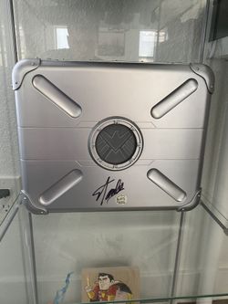 Marvel Stan Lee Signed Phase One Box Set