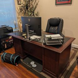 Executive Pedestal Office Desk - $150 OBO