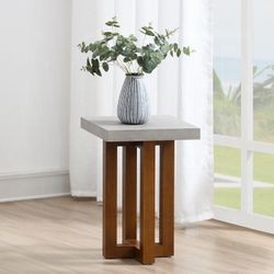 Terra Nova End Table☕