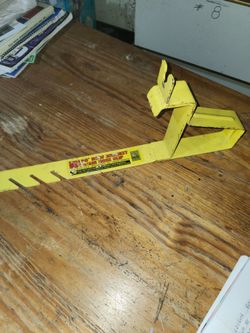Roof bracket