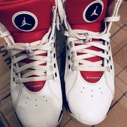 Nike air jordans red n white 11.5