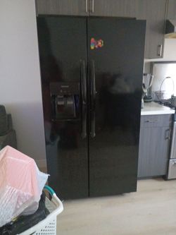 Oh washing machine dryer stove and refrigerator for sale