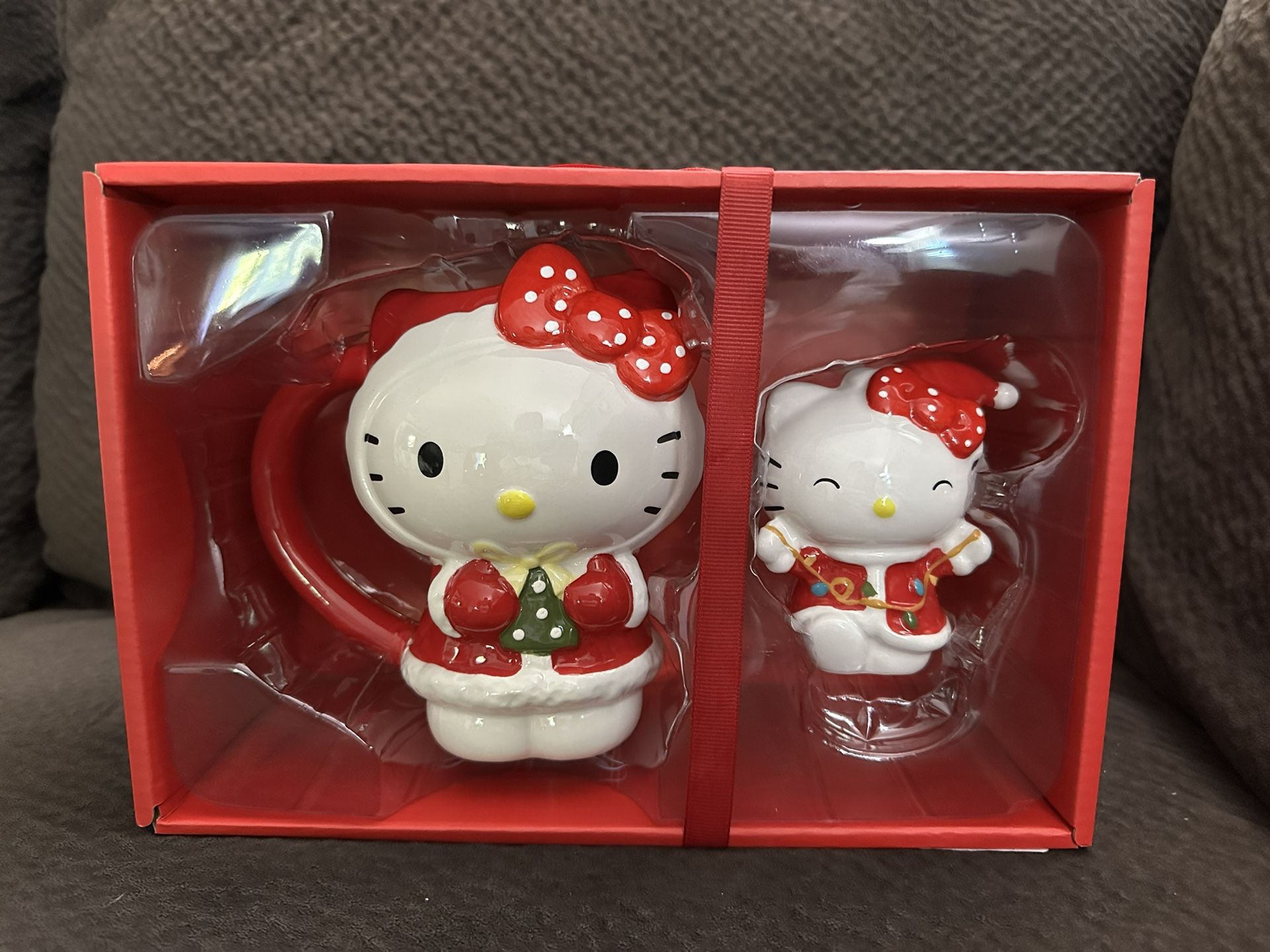 Hello kitty - Christmas Mug And Ornament Set