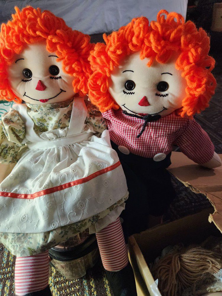 OLD FASHIONED RAGGEDY ANN AND ANDY DOLLS