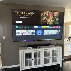 Insignia Flat Screen TV