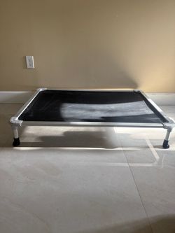 Large elevated dog bed