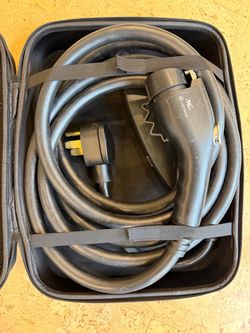 Lectron Portable Level 2 EV Charger 240V / 40A NEMA 14-50 $299 Retail with Case