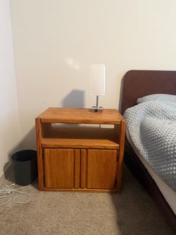 Matching Pair of Wood Nightstands / Bedside Tables